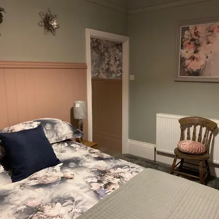 Cornerhouse Гостевой дом