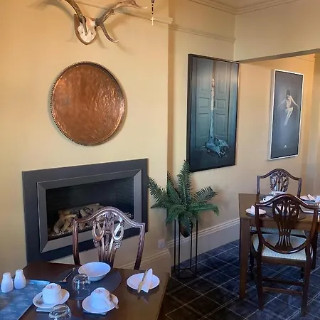 Cornerhouse Гостевой дом